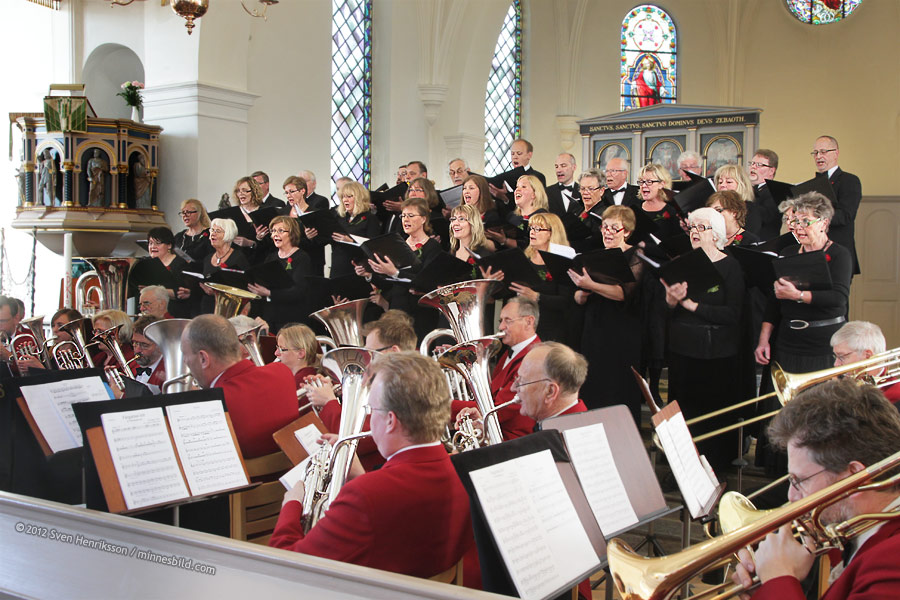 Marianne M�rck Limhamns brassband Lomma kyrkok�r Foto: Sven Henriksson, minnesbild.com
