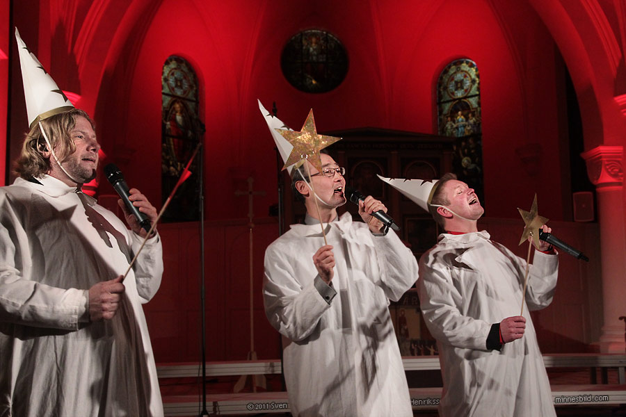 Vocal Six och Lomma Kyrkokr julkonsert i Lomma kyrka (minnesbild.com)
