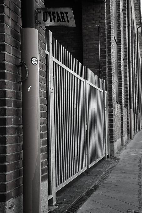 Lite data om bilden:
Plats: Kockumsområdet, Malmö
Datum: 2008-07-02
Utrustning: Canon EOS 350D + EF-S 17-55mm
Kockumsområdet, Malmö