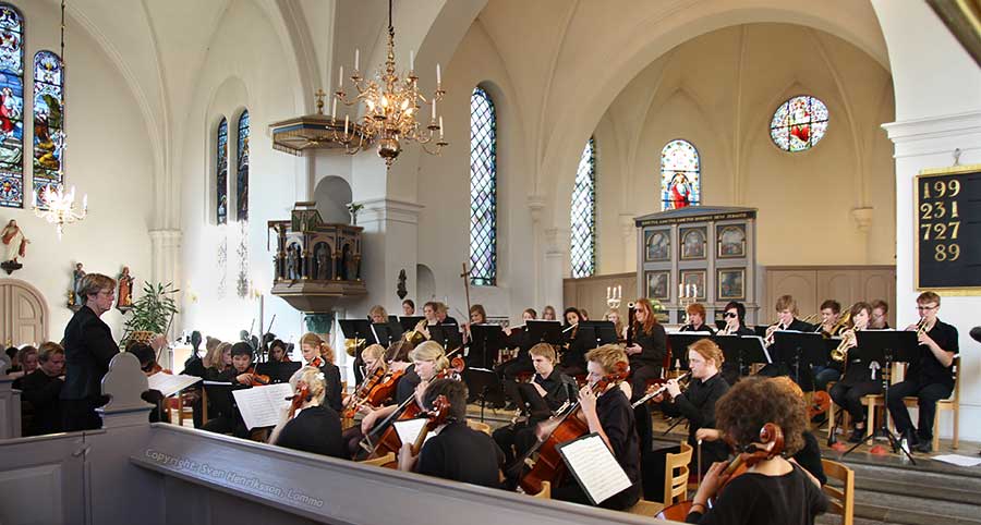 Lomma kyrka