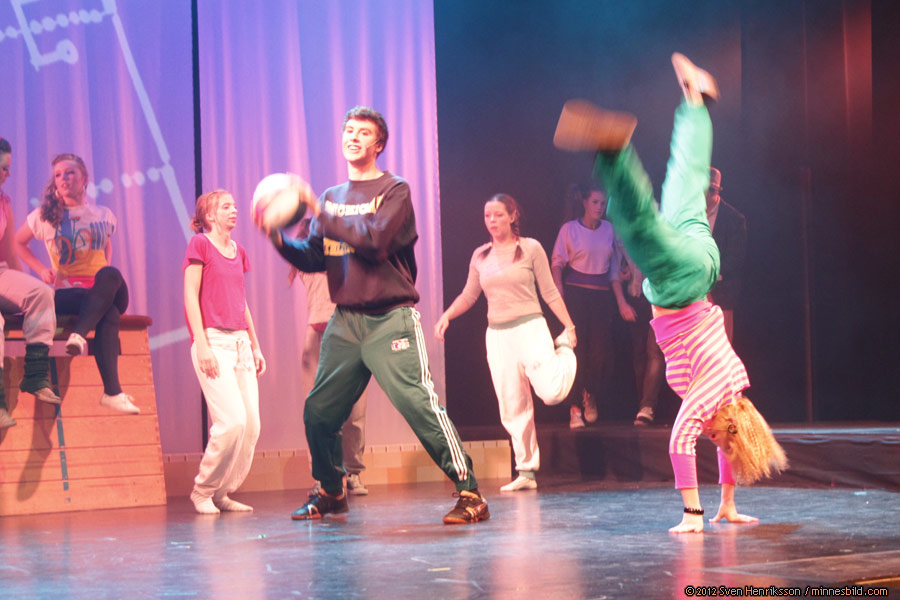 Footloose musical Lars-Erik Larssongymnasiet LEL Foto: Sven Henriksson, minnesbild.com