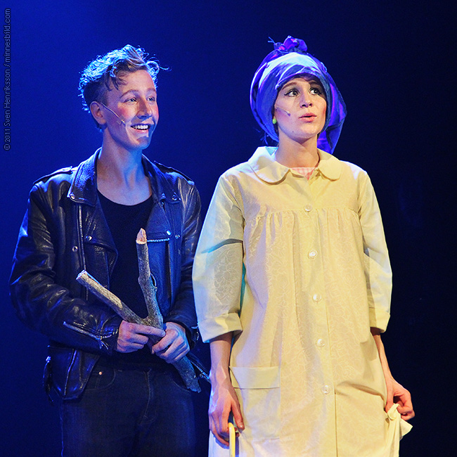 Simon Persson och Hanna Ekström i musikalen Grease på Lunds stadstater